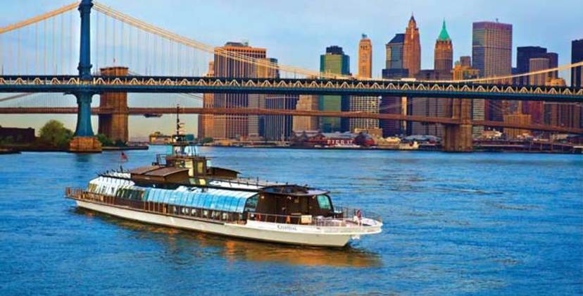 Bateaux New York Dinner Cruise